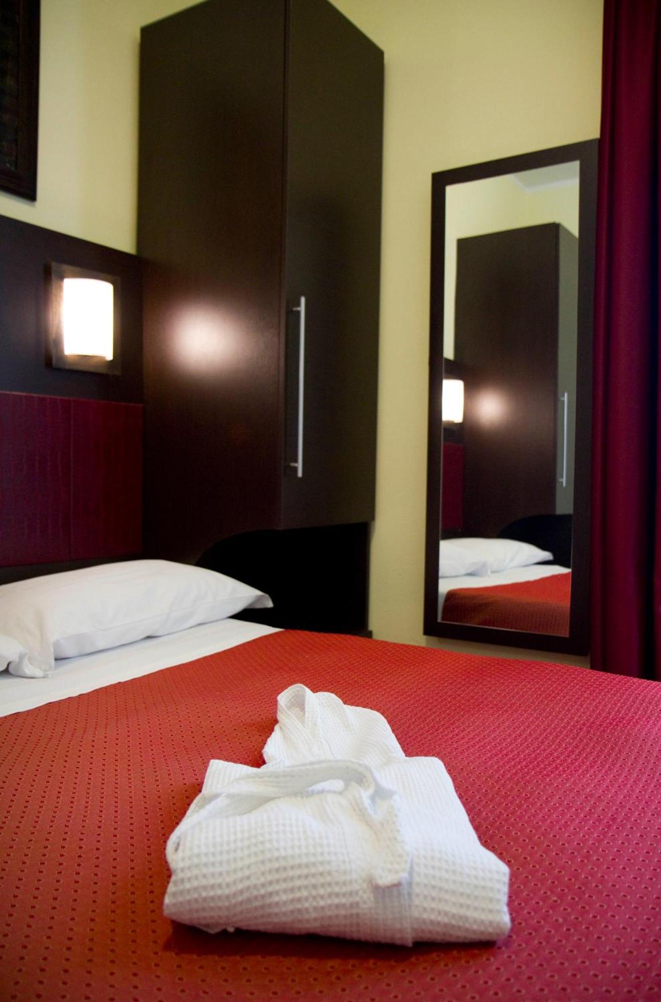 Hotel Alibi 3*